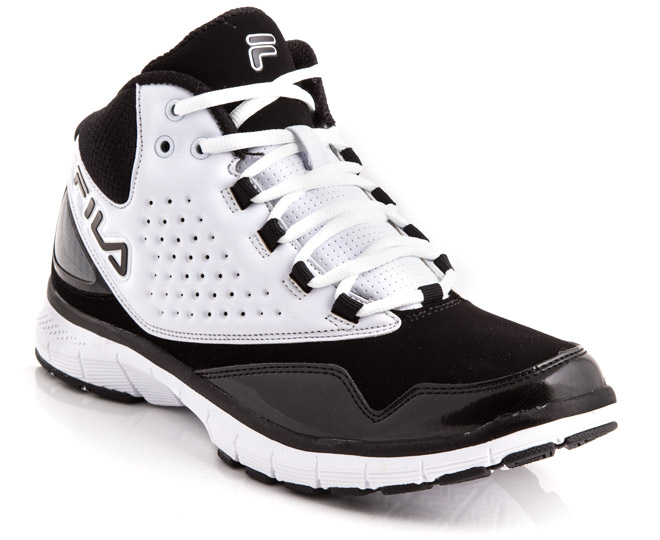 Fila men's rim store attacker basketball shoes