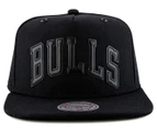 Mitchell & Ness Superior Chicago Bulls Snapback - Black