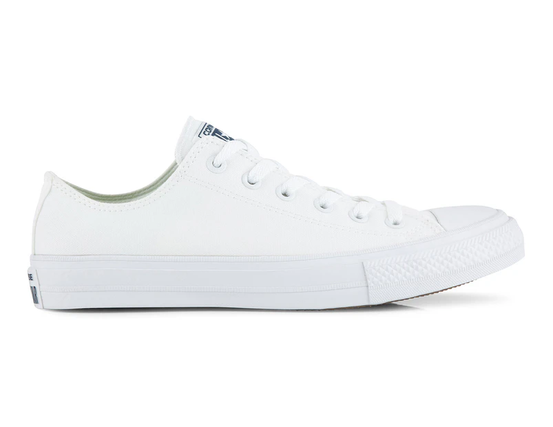 Converse Chuck Taylor Unisex All Star II Ox Canvas Shoe - White