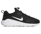 Nike Men's Kaishi 2.0 Shoe - Black/White
