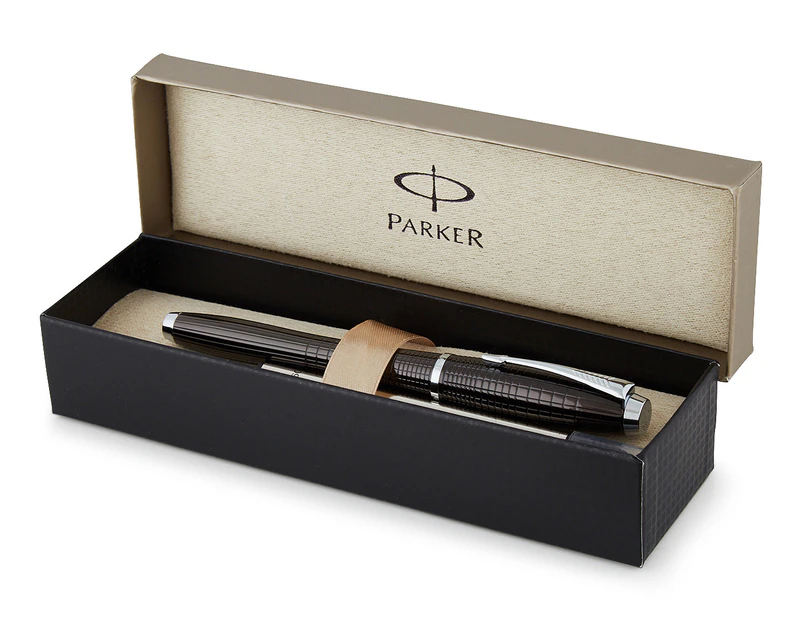 Parker 5th Urban Premium Ebony Chrome Trim Fountain Pen - Black