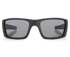 Oakley Men's Fuel Cell Polarised Sunglasses - Matte Black/Grey