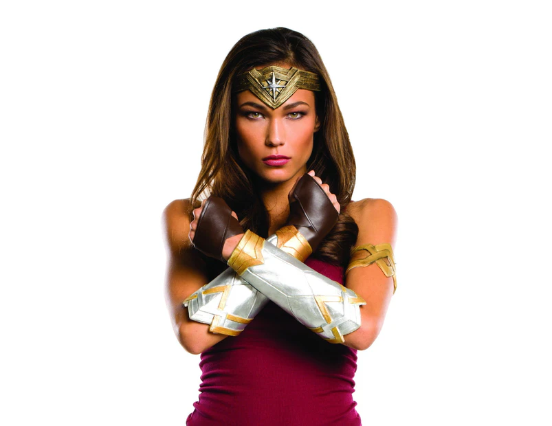 Wonder Woman Deluxe Adult Accessory Set