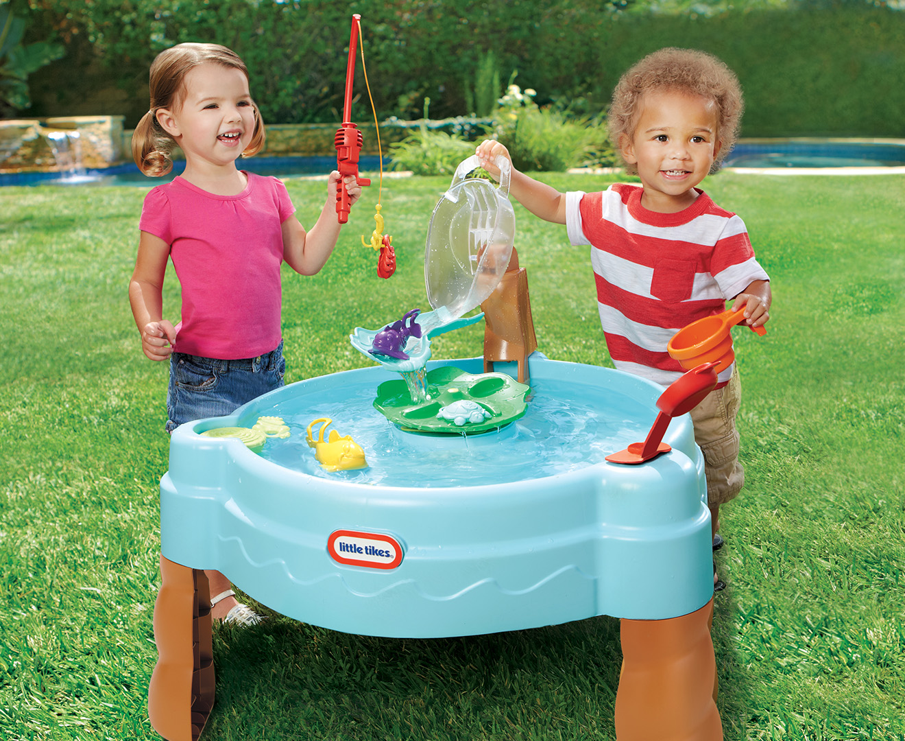 fish and splash water table