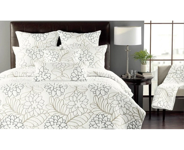 Luxury Quilted 100% Cotton Coverlet / Bedspread Set Embroidery Quilt  King / Super King Size Bed 230x270cm