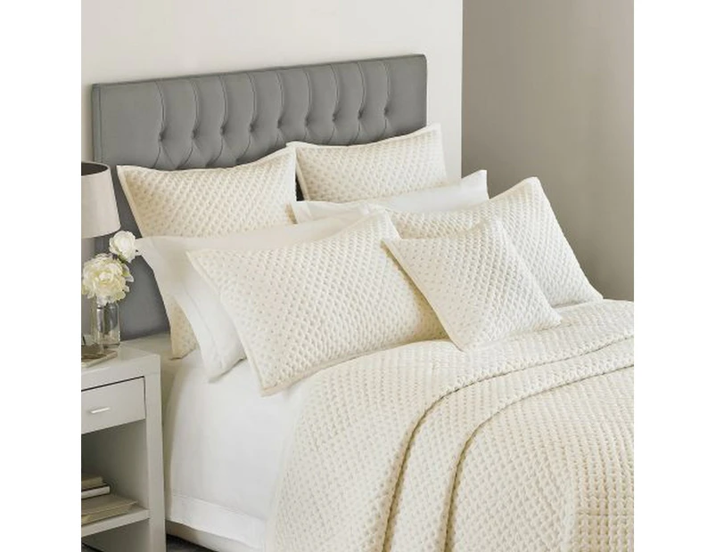 Riva Home Limited Edition Charroux Waffle Style Pillowsham Cushion Cover (Ivory) - RV1070
