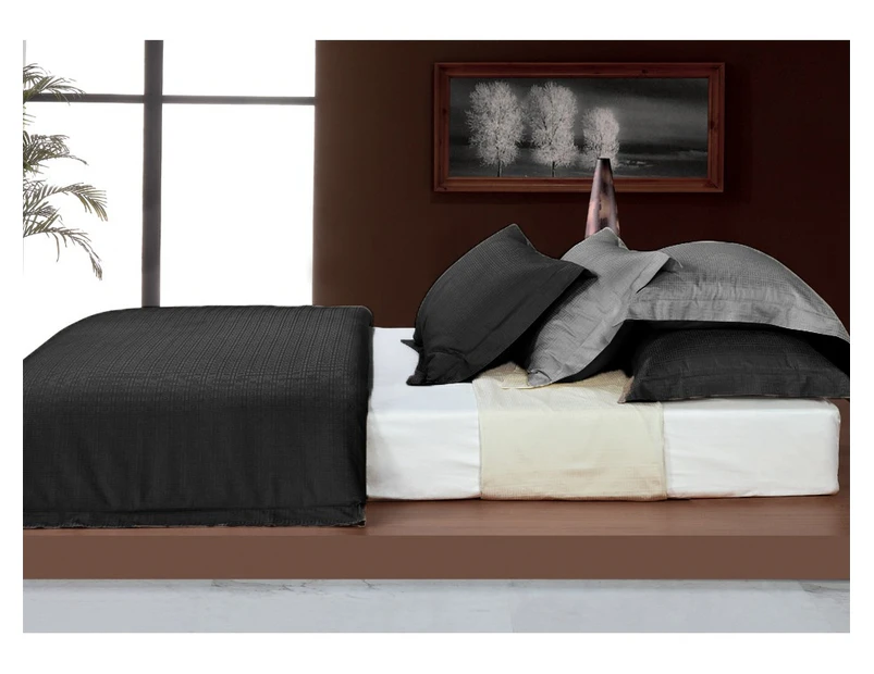 900TC Cotton Jacquard Sheet Set Ritz King Bed - Black