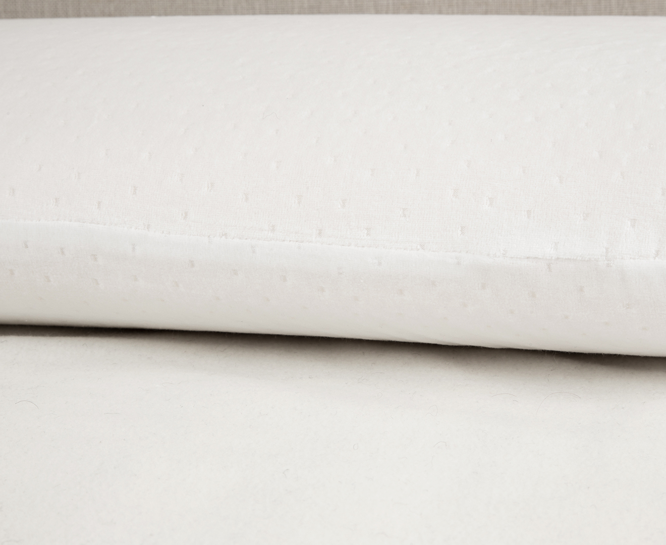 Dunlopillo Therapillo Medium Profile Premium Memory Foam Pillow | Catch ...