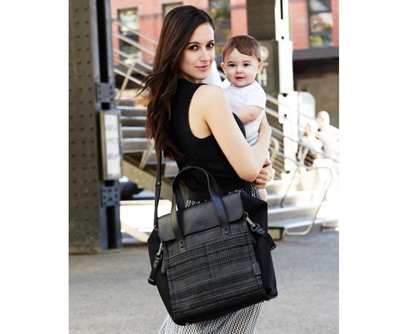 Skip hop highline 2025 convertible tote diaper bag