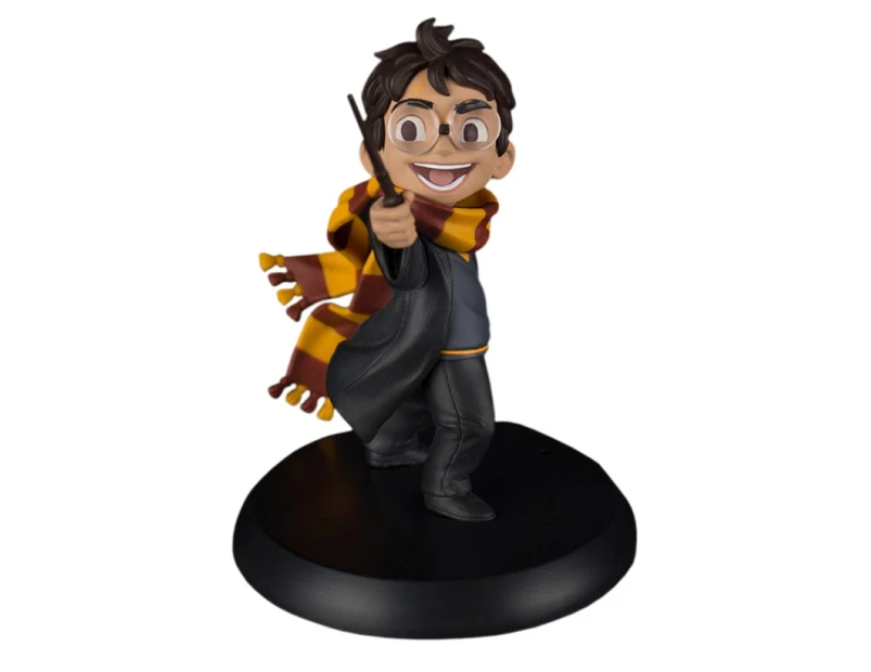 Harry's First Spell Q-Fig (Harry Potter) QMX 4.62 Inch Figure