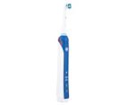 Oral-B Pro 3000 Bluetooth Electric Toothbrush + Replacement Heads 6pk