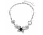 European Fashion Clavicle Chain Necklace Short Necklace Types Pearl Flower Necklaces for Women 1