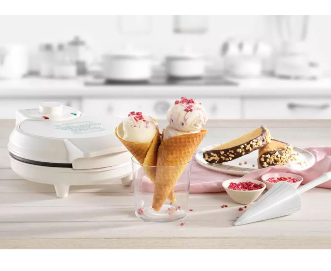 Russell Hobbs Ice Cream Waffle Cone Maker | Catch.co.nz