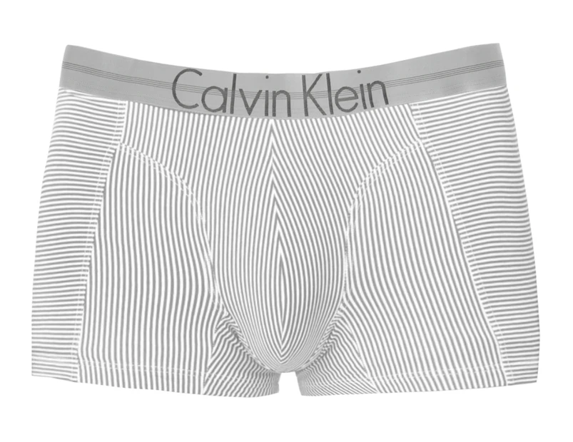 Calvin Klein Men's Size XL Focused Fit Trunks - White Stripe 