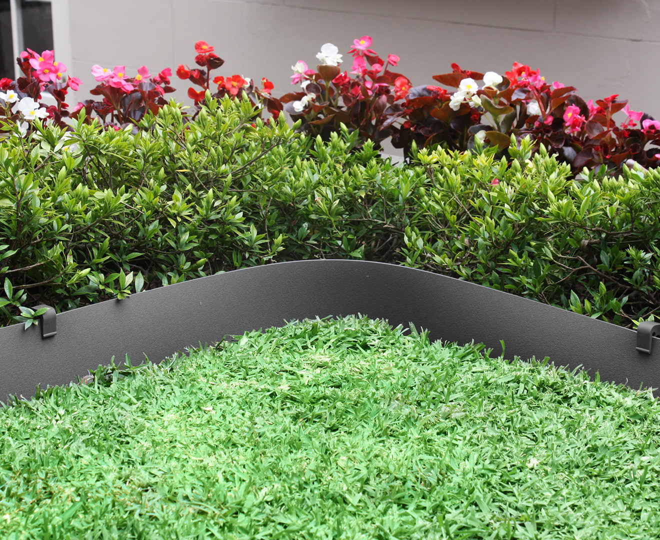 Greenlife 10m x 150mm Plastic Garden Edging - Slate Grey.