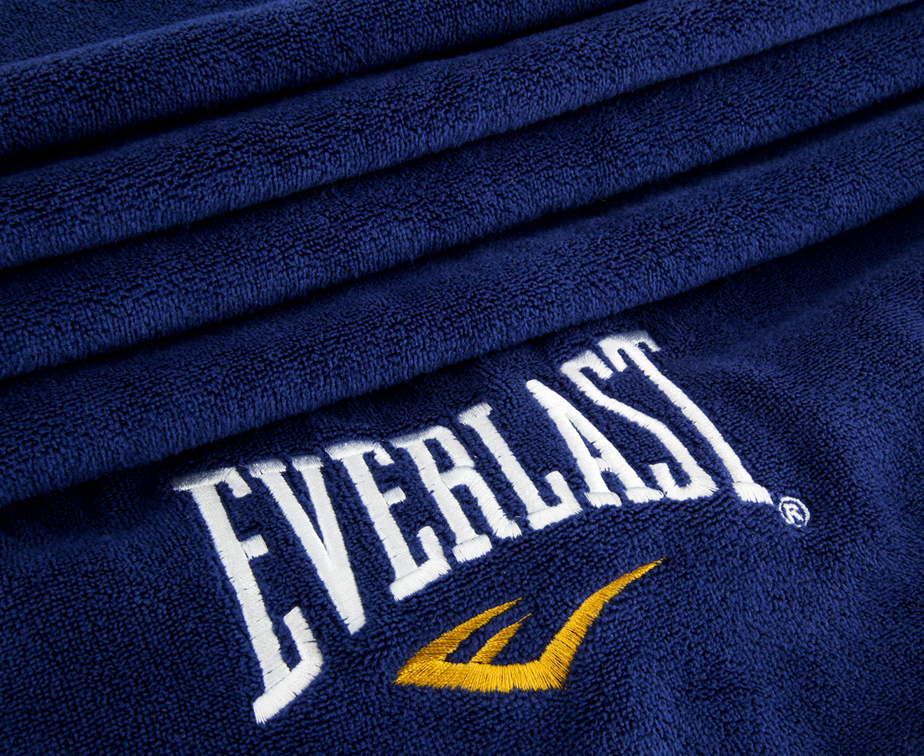 Everlast Microfibre Gym Towel - Navy | Www.catch.com.au