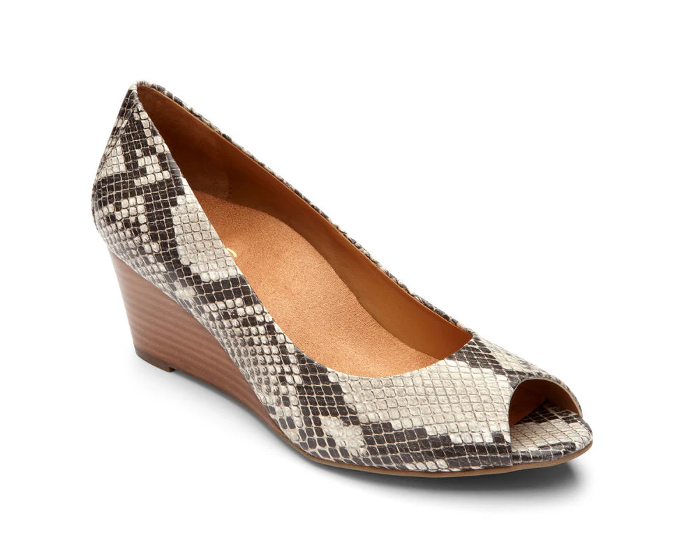 VIONIC Women's Bria Wedge Natural Snake