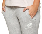 New Balance Women's Essential FT Trackpants / Tracksuit Pants - Athletic Grey