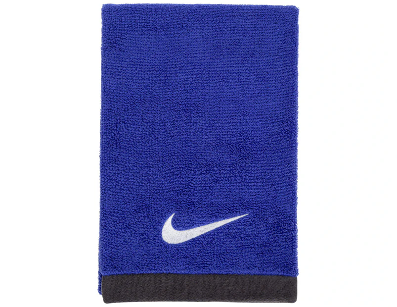 Superficial Segundo grado Préstamo de dinero Nike Medium Size Fundamental Towel - Varsity Royal/White | Www.catch.com.au