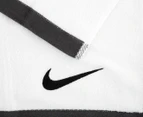 Nike Medium Size Fundamental Towel - White/Black