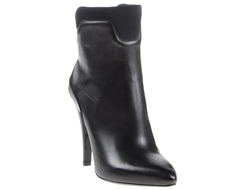 Maison Margiela Women's Plain Leather Booties - Black