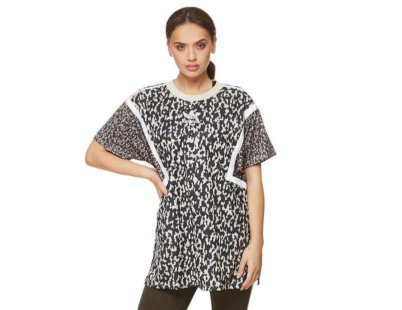 Neerwaarts Joseph Banks alledaags Adidas Originals Women's Leoflage Oversize Trefoil Tee / T-Shirt / Tshirt -  Multi | Catch.com.au