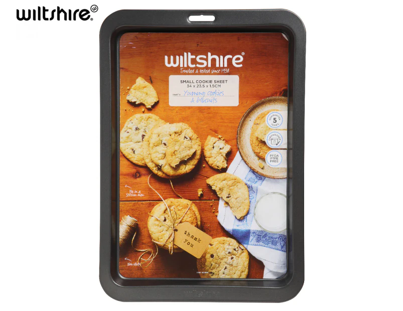 Wiltshire 34cm EasyBake Small Cookie Sheet