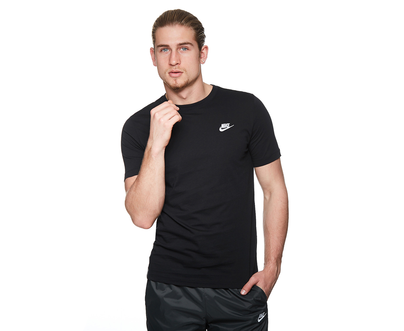 Nike Men's Sportswear Club Tee / T-Shirt / Tshirt - Black | Catch.co.nz