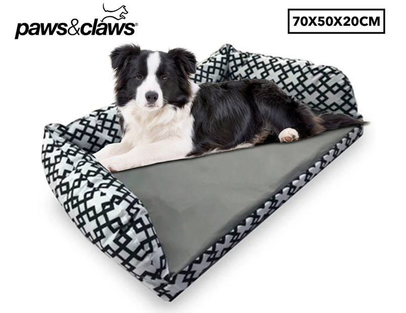 Paws & Claws 70x50x20cm Fremantle Foam Base Sofa Bed - Black/White