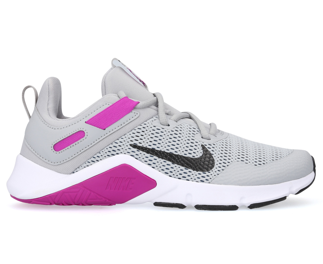 women's nike legend essential shoes