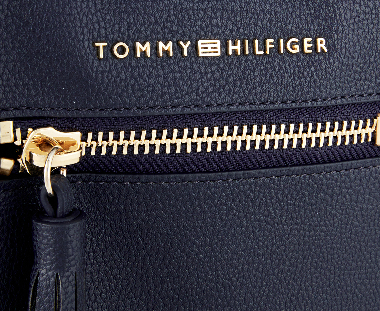 Tommy hilfiger macon online crossbody