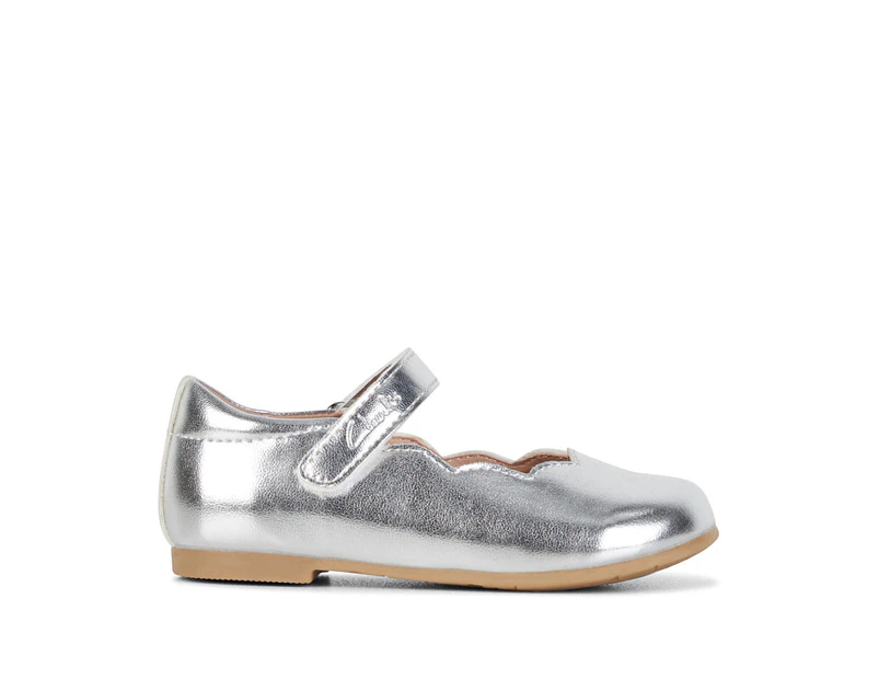 Clarks Girl's Audrey Junior Shoes - Silver