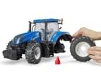 Bruder 1:16 New Holland T7 315 Tractor Toy 4