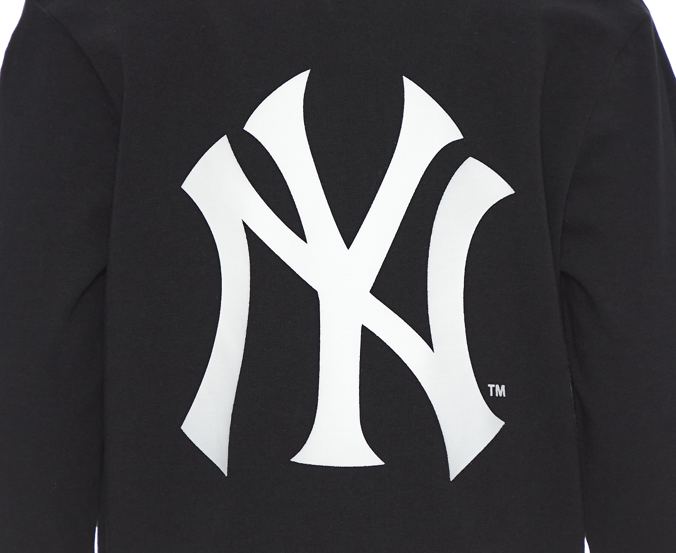 Majestic - Yankees Levare Long Sleeve Tee in Black