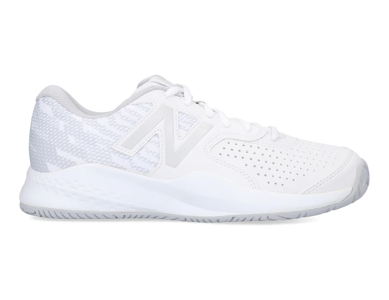 New Balance Women's Wide Fit 696 Hardcourt Tennis Shoes - White/Grey |  