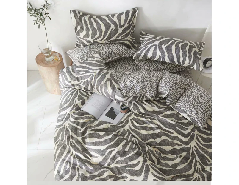 King Duvet Cover Doona Cover Set  Leopard and Zebra Design Cotton Fibre Quilt Cover 3 Pieces Bedding Set