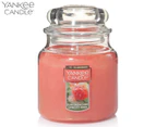 Yankee Candle Medium Jar 411g - Sun-Drenched Apricot Rose