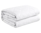 Dreamaker Summer Bamboo & Cotton Queen Bed Quilt