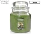 Yankee Candle Christmas Medium Jar Candle 400g - Snow Dusted Bayberry Leaf 1