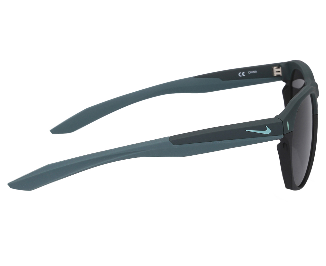 nike essential navigator ev1021 sunglasses