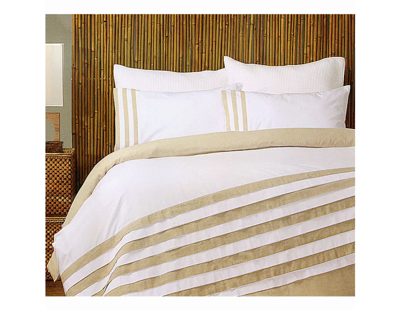 Turin White Linen Quilt Cover Set