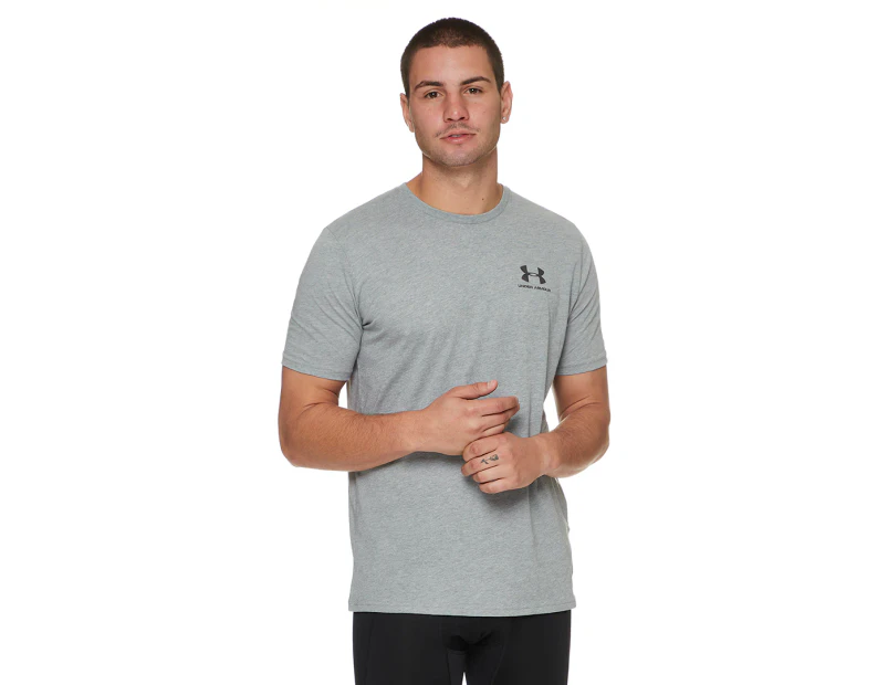 Under Armour Men's Sportstyle Left Chest Graphic Tee / T-Shirt / Tshirt - Grey