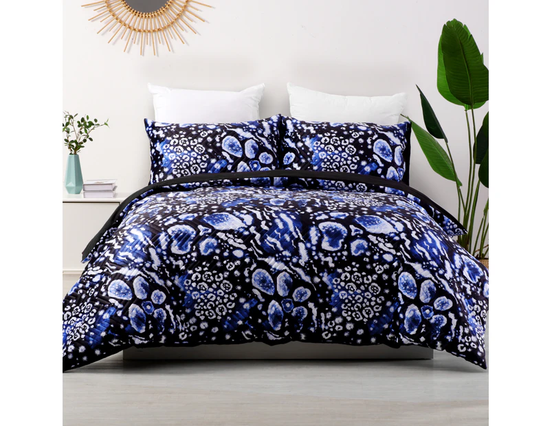 Dreamaker Velvet Digital Printing Pinsonic Quilted Quilt Cover Set King Bed Mysterious