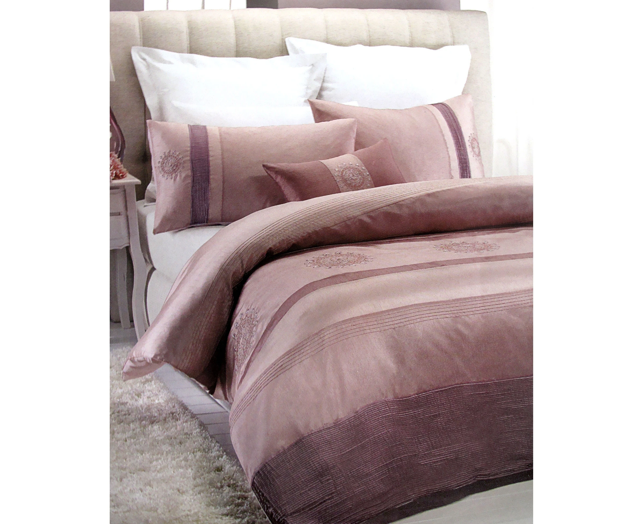 3 Pce Medallion Mauve Quilt Cover Set