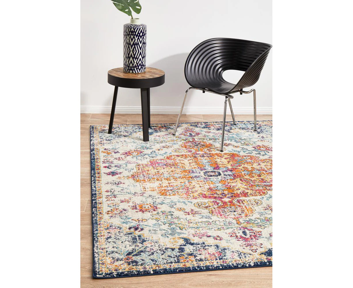 Evoke 254 White Rug