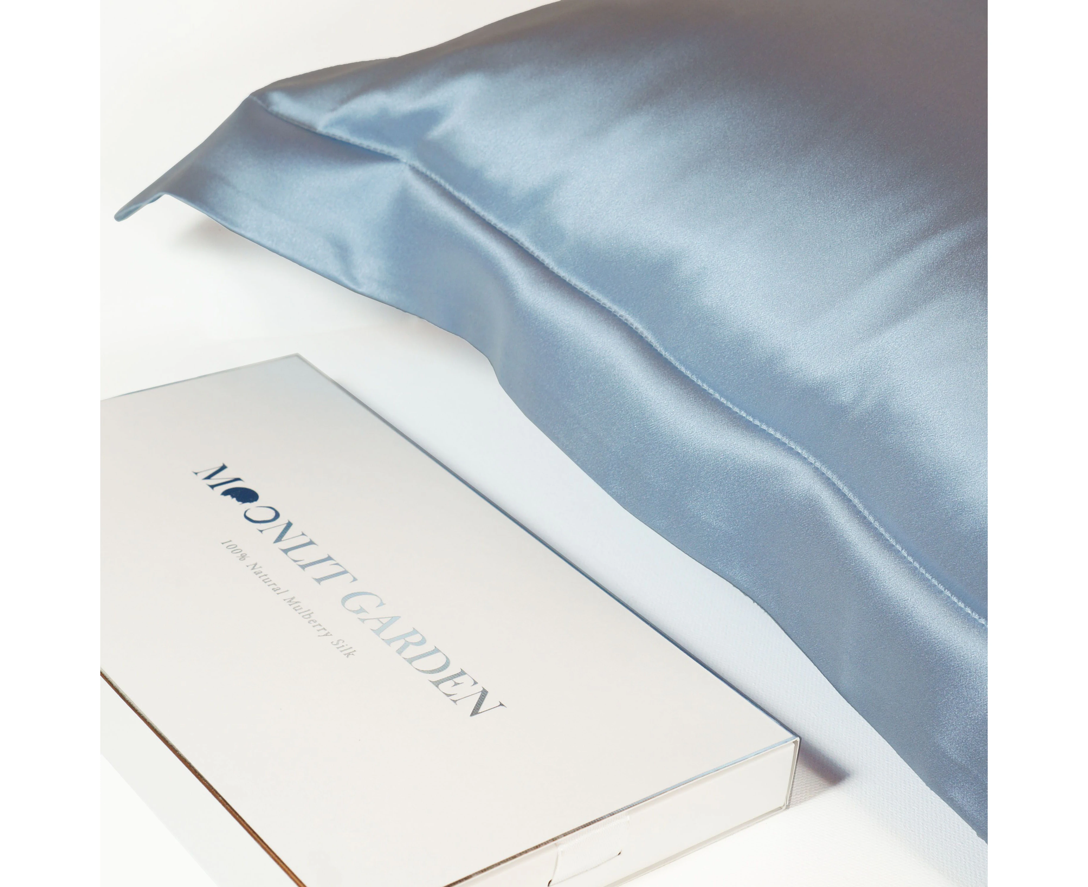 Moonlit Garden Both - Sided Wide Brim 100% Pure Luxe Mulberry Silk Pillowcase - Blue