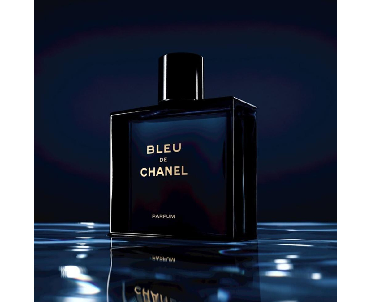 Chanel bleu мужские купить. Bleu de Chanel Paris 100 мл. Chanel Парфюм bleu de Chanel Блю де Шанель 3*1. Фон духи мужские bleu de Chanel. Фоy духи мужскиена bleude.