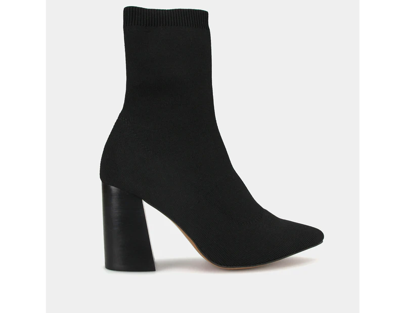 Betts Jenkins Womens Dress Point Ankle Shoes - Black