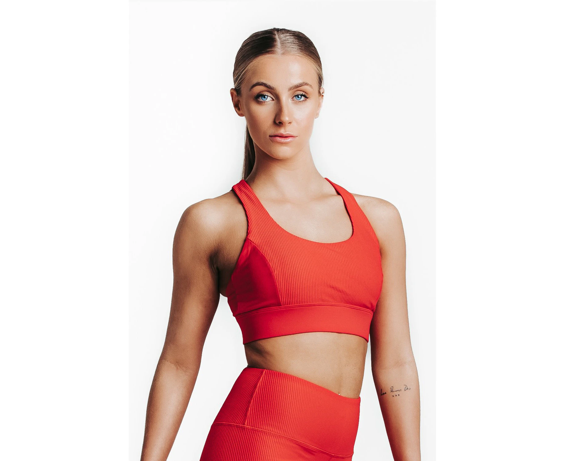 Wrapdrive   Women's Plush Ribbed Sports Bra: Red Hot