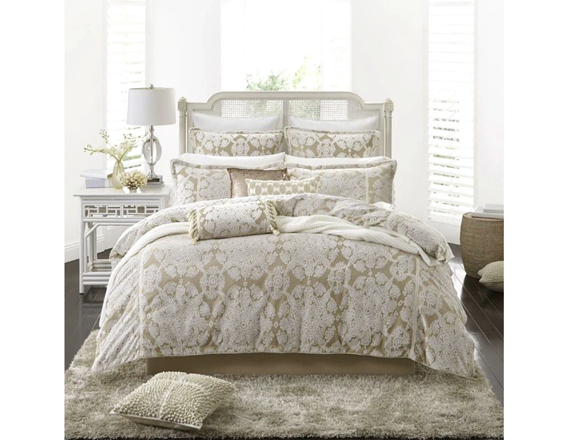 Corinthian Pearl Embellished Quilt Cover Set - Queen